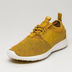 Nike Juvenate Sneakers